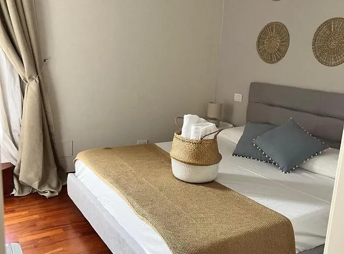 Apulia Journey - Manzoni 11 4* バーリ